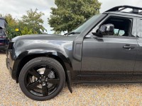 LAND ROVER DEFENDER 110