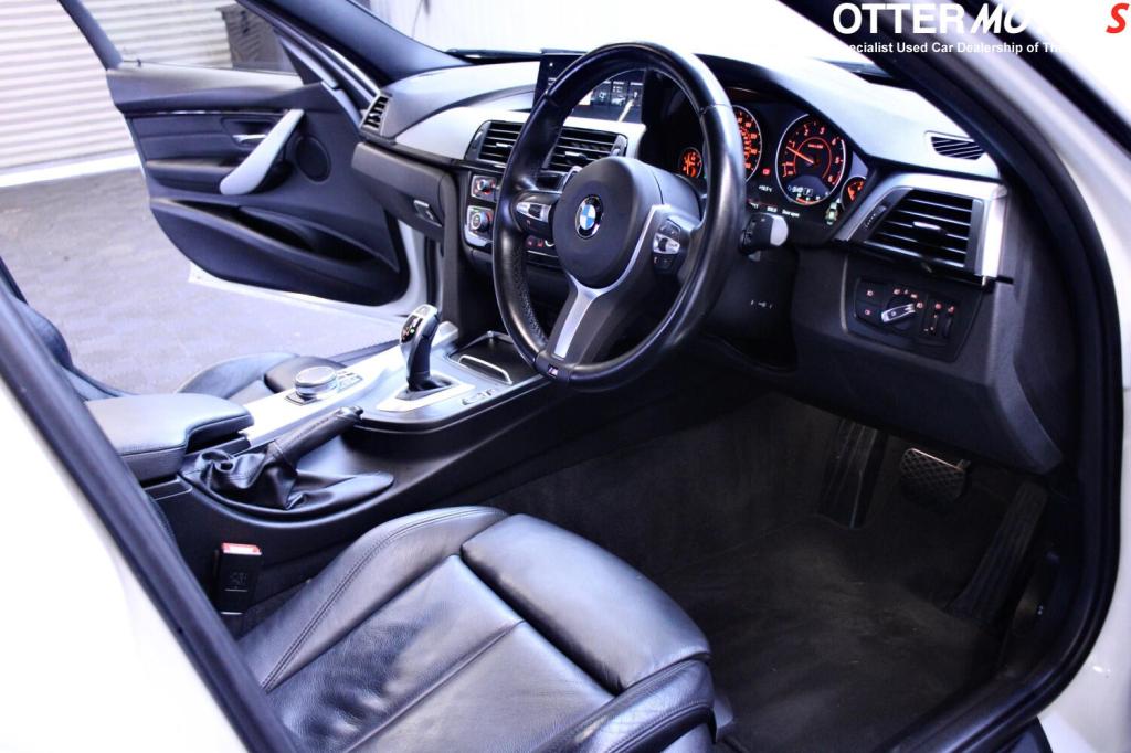 BMW 3 SERIES