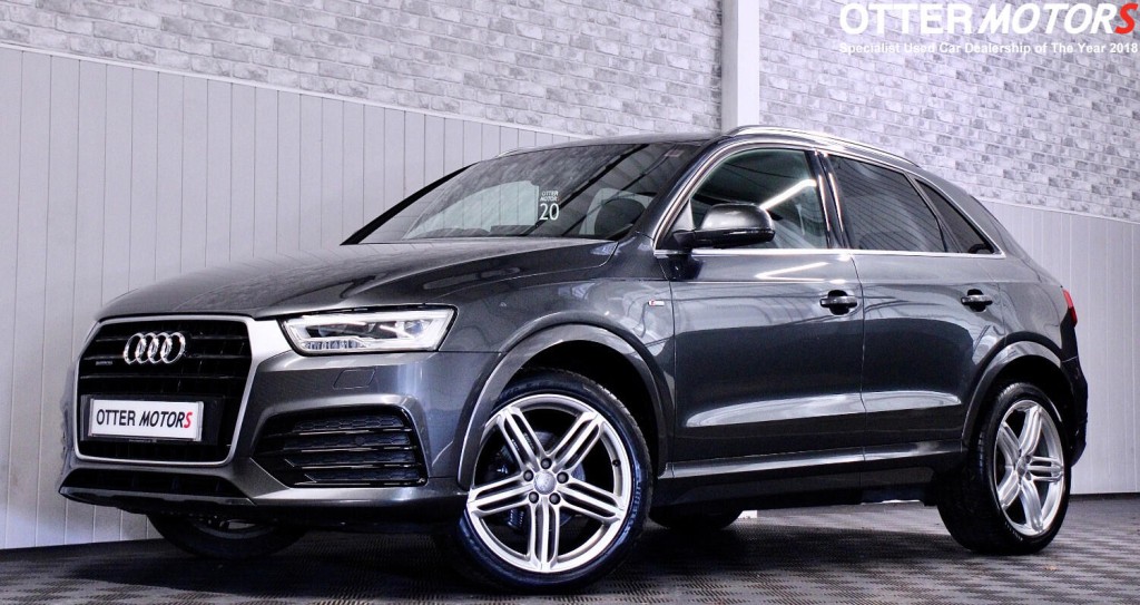 AUDI Q3