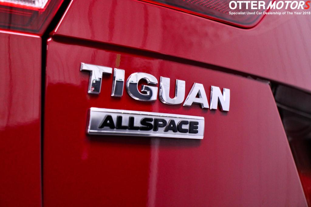 VOLKSWAGEN TIGUAN ALLSPACE
