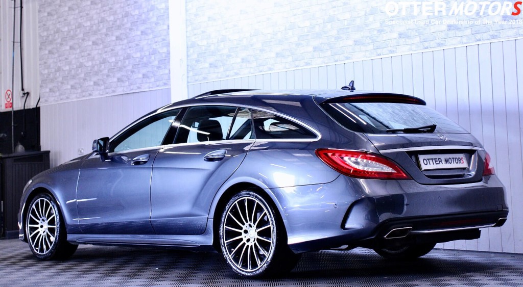 MERCEDES-BENZ CLS