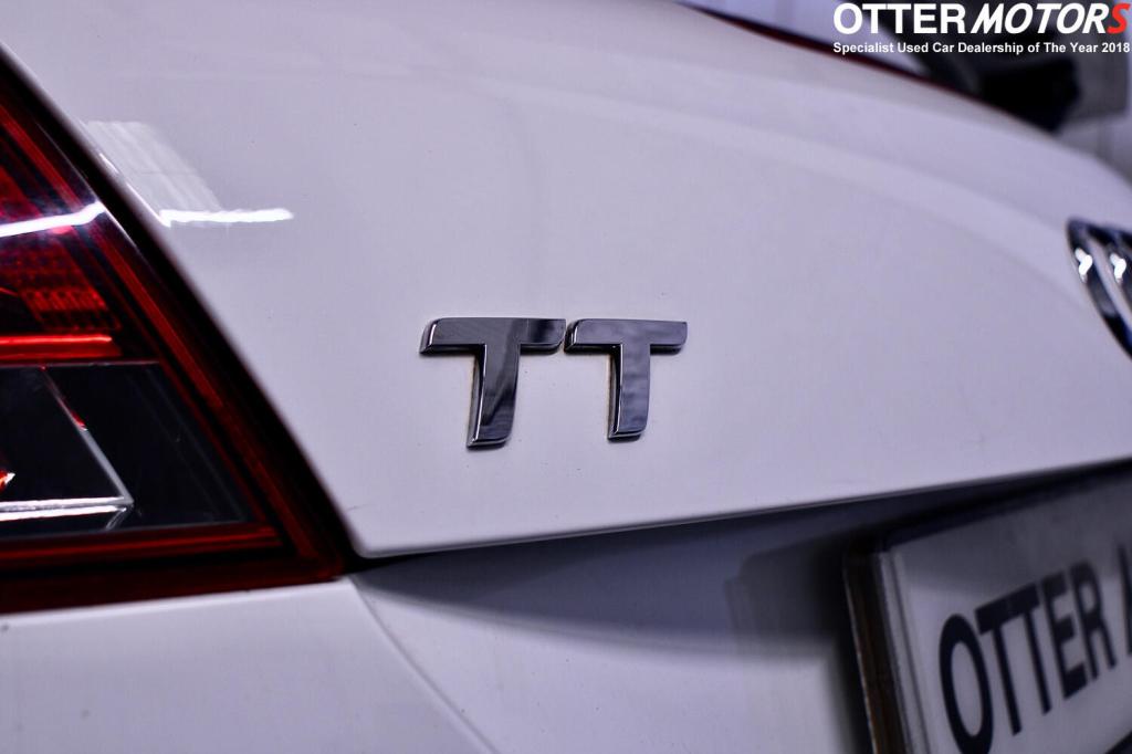 AUDI TT