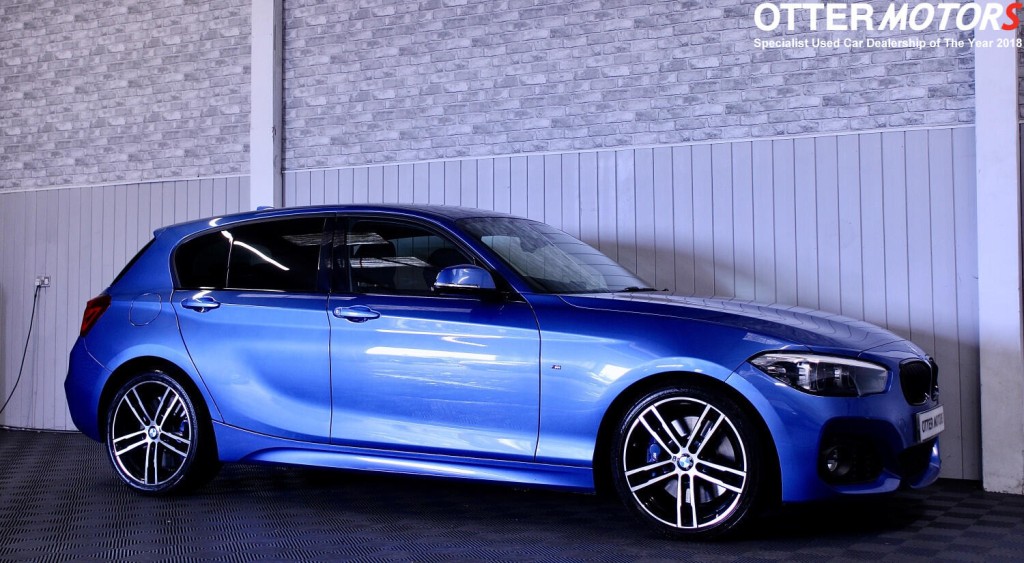 BMW 1 SERIES