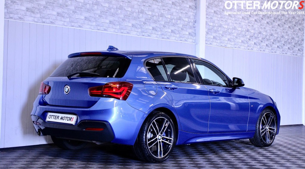 BMW 1 SERIES