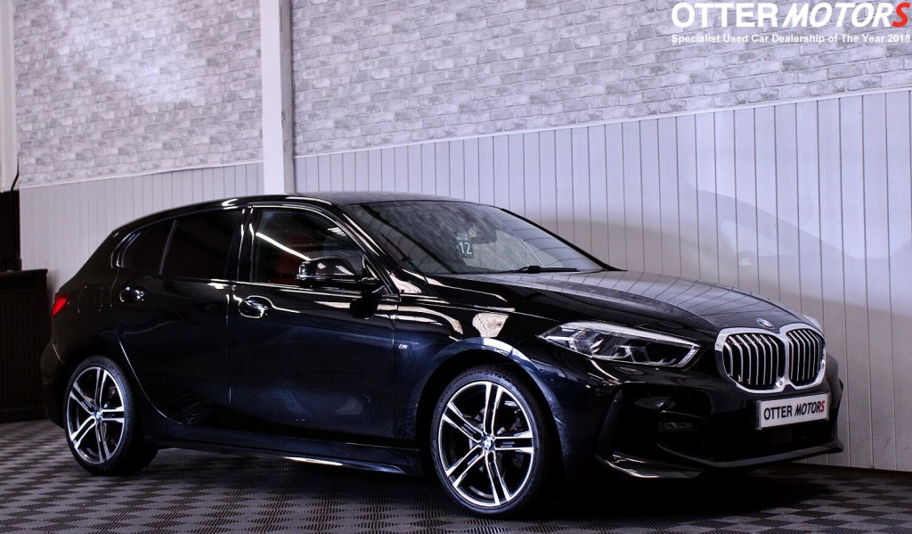 BMW 1 SERIES