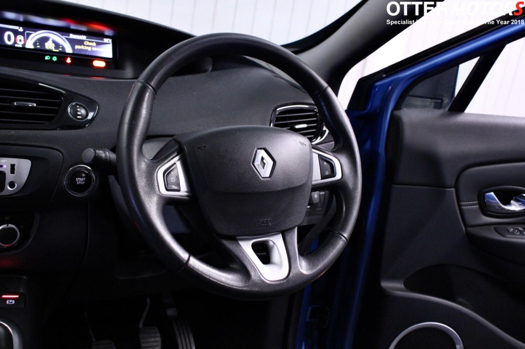 RENAULT GRAND SCENIC