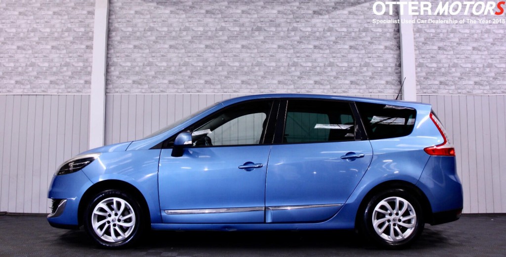 RENAULT GRAND SCENIC
