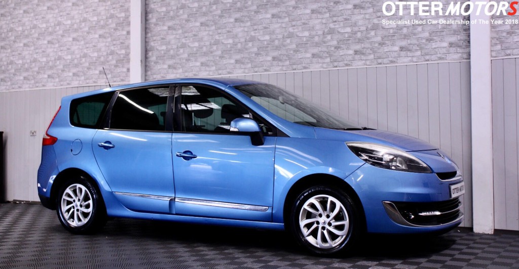 RENAULT GRAND SCENIC