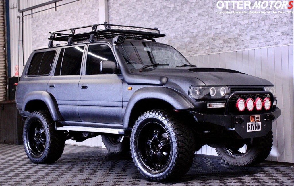 TOYOTA LAND CRUISER
