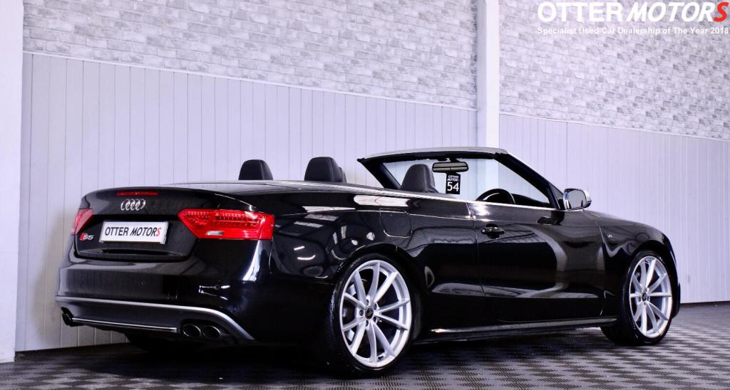 AUDI S5