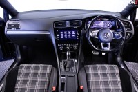 VOLKSWAGEN GOLF (2019)