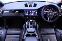 PORSCHE CAYENNE (2019)