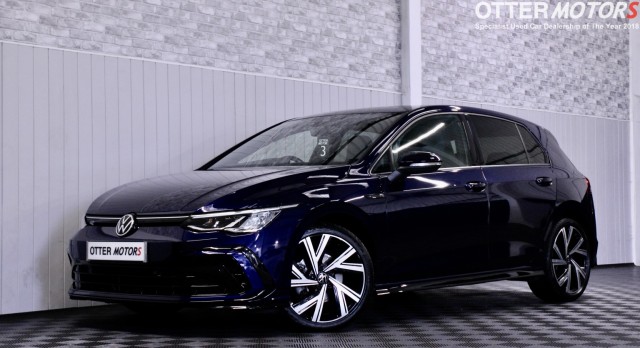 VOLKSWAGEN GOLF (2021)