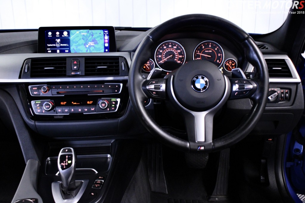 BMW 3 SERIES