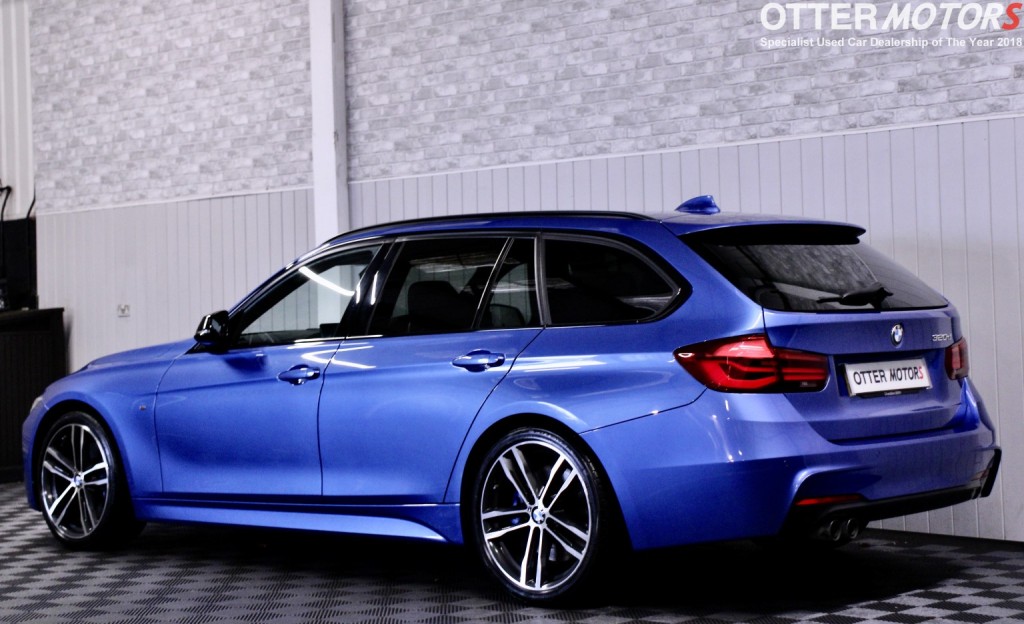 BMW 3 SERIES