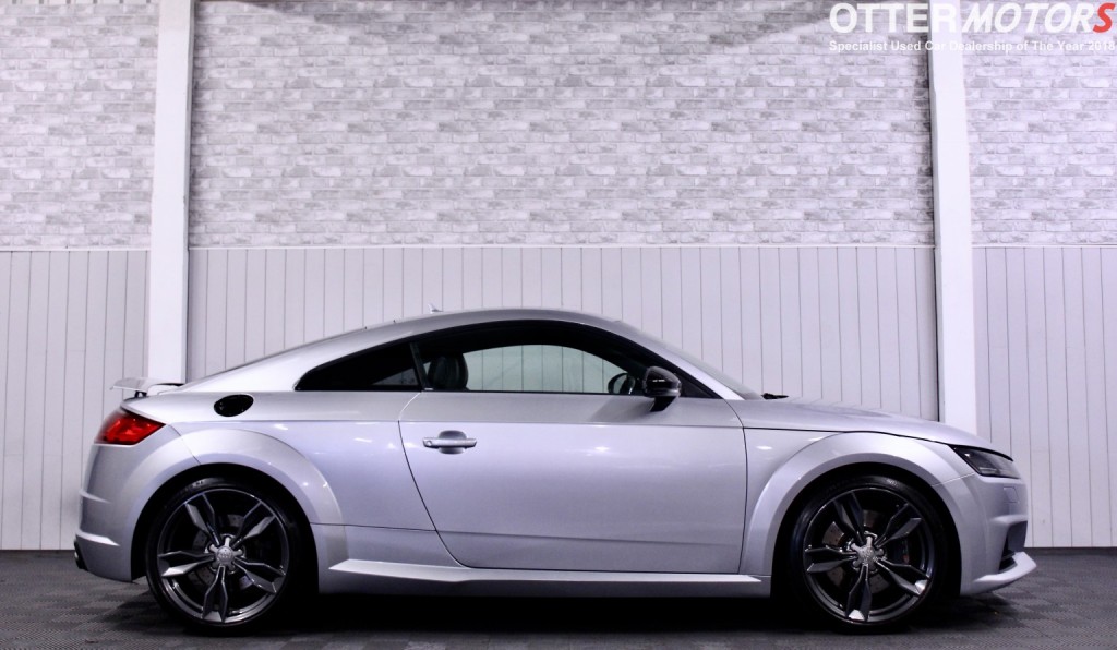 AUDI TTS