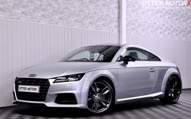 AUDI TTS (2015)