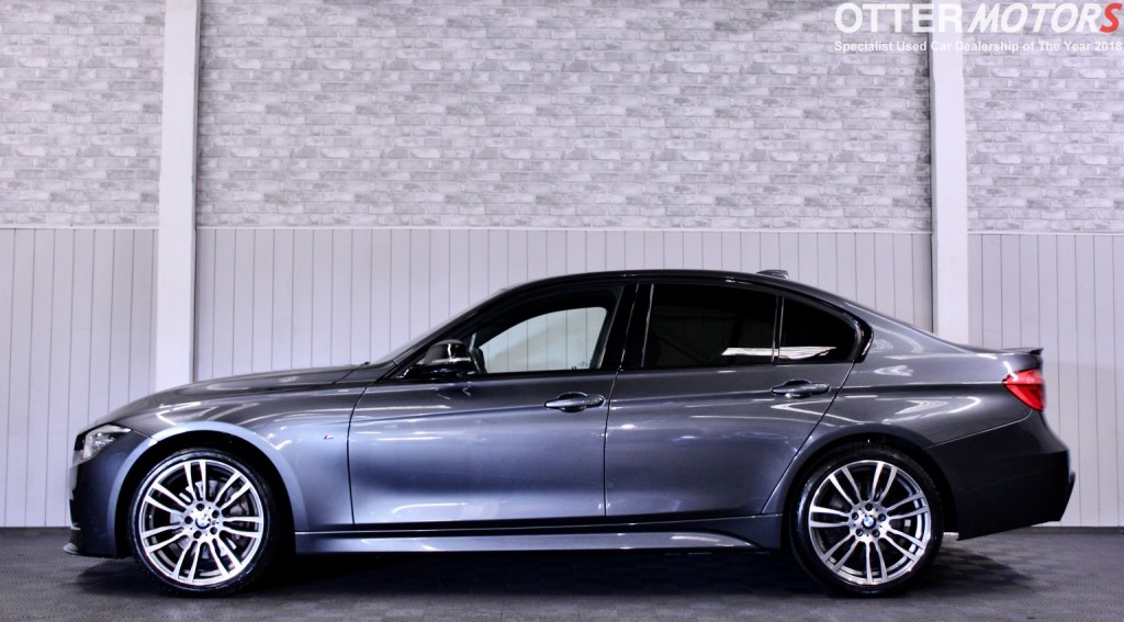 BMW 3 SERIES