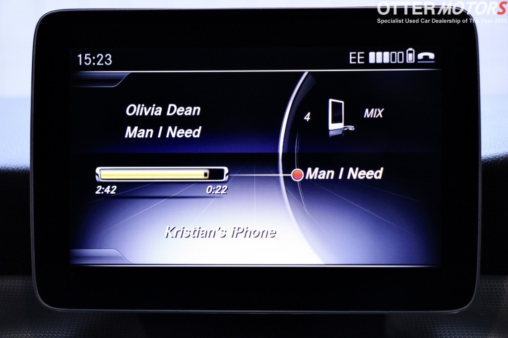 MERCEDES-BENZ GLA CLASS