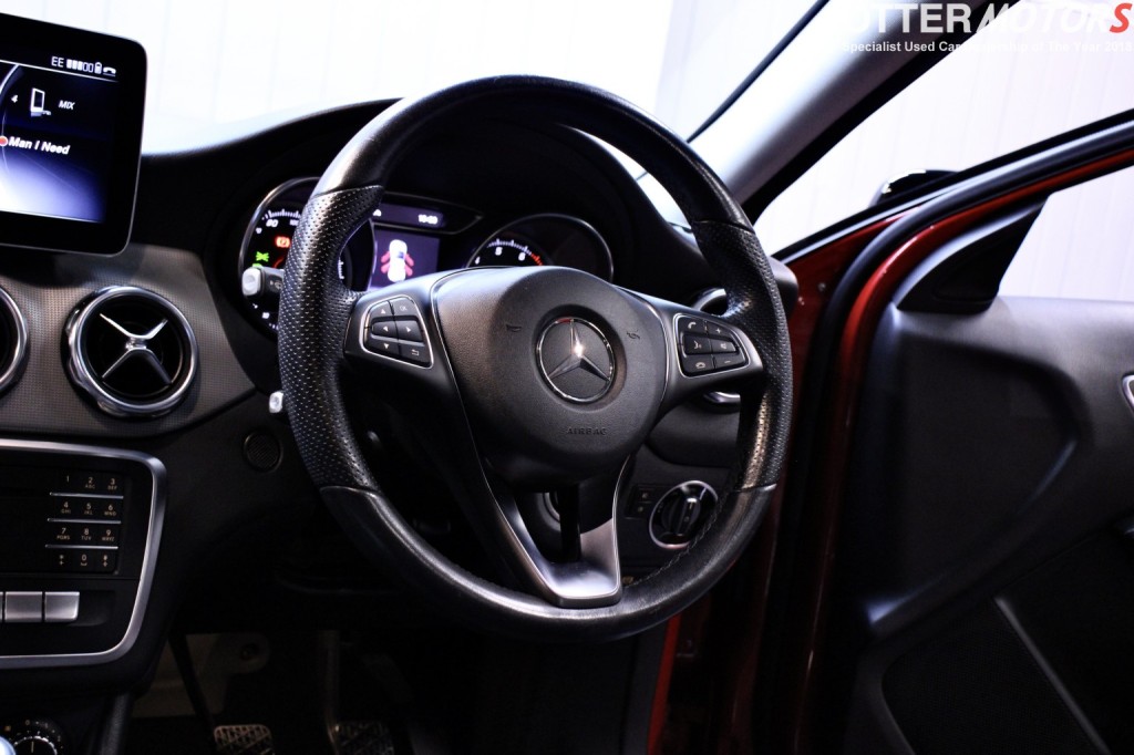 MERCEDES-BENZ GLA CLASS