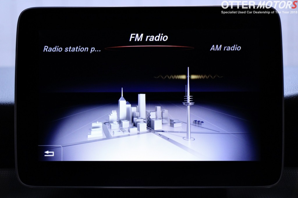 MERCEDES-BENZ GLA CLASS