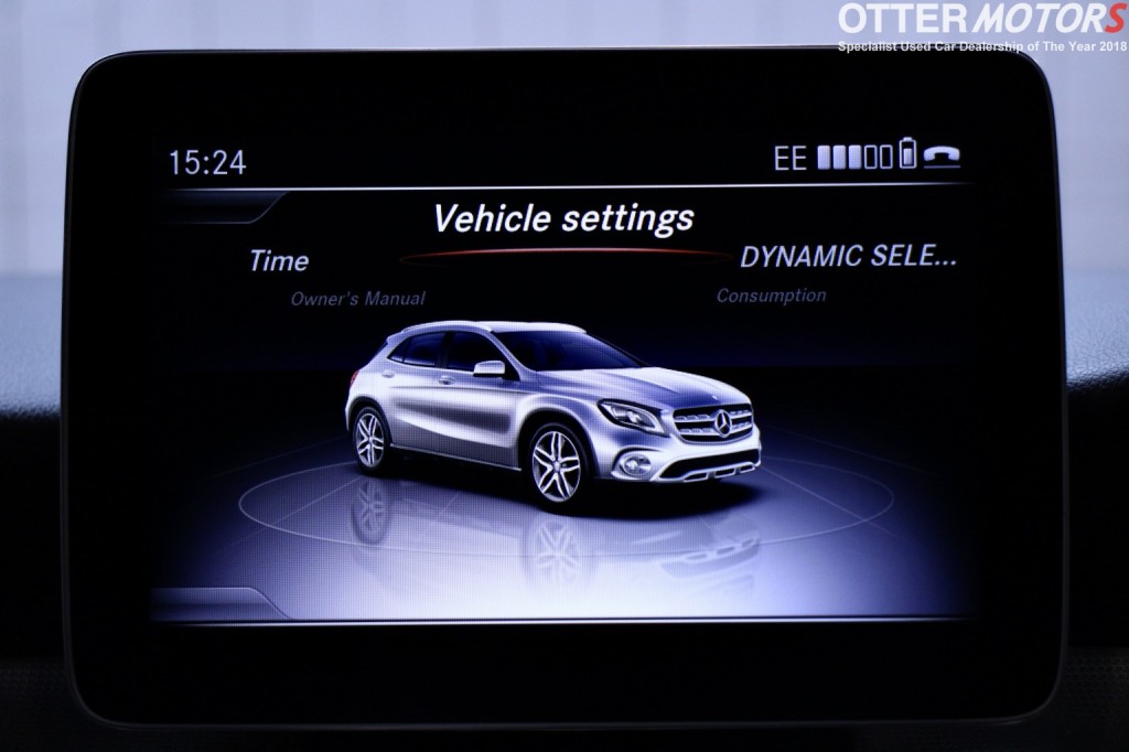 MERCEDES-BENZ GLA CLASS