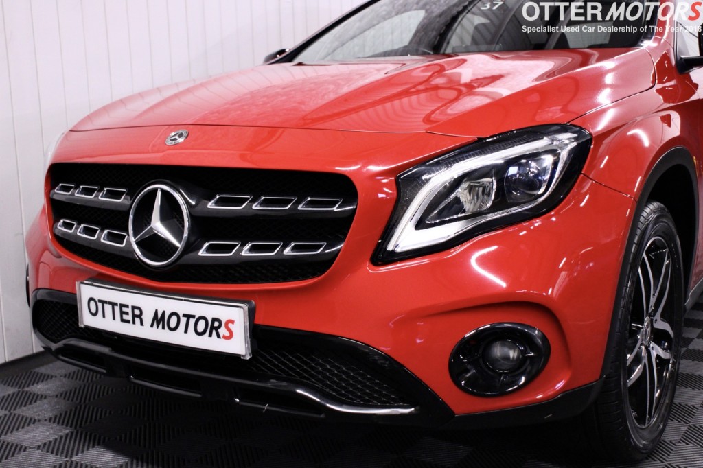 MERCEDES-BENZ GLA CLASS