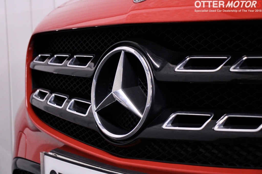 MERCEDES-BENZ GLA CLASS