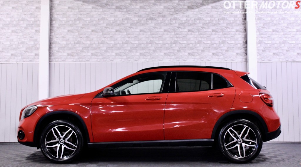 MERCEDES-BENZ GLA CLASS