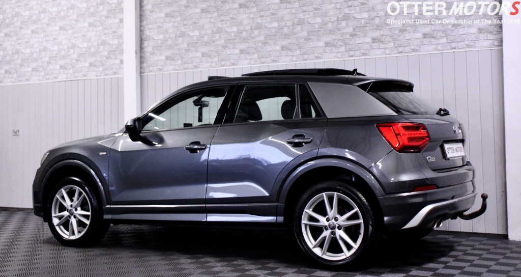 AUDI Q2