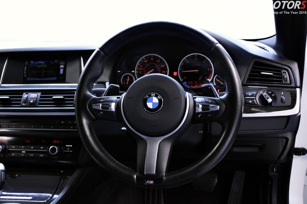 BMW 5 SERIES