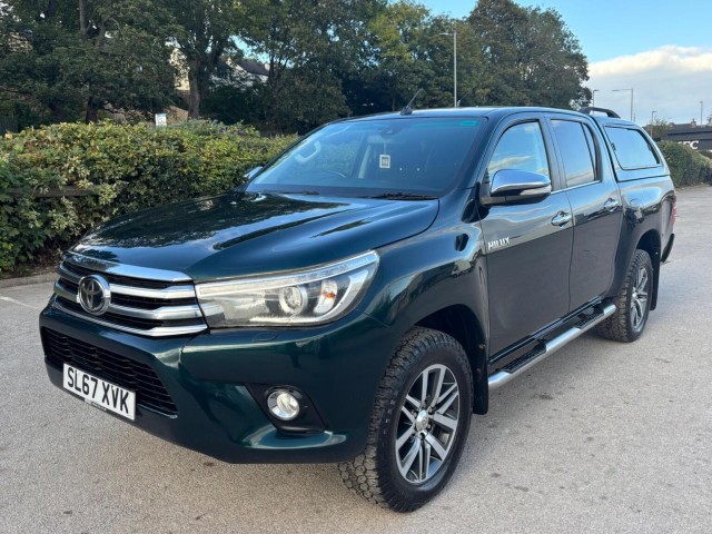 TOYOTA HILUX