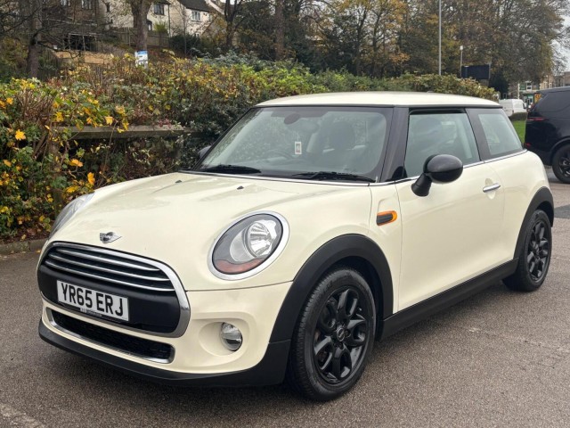 MINI HATCH