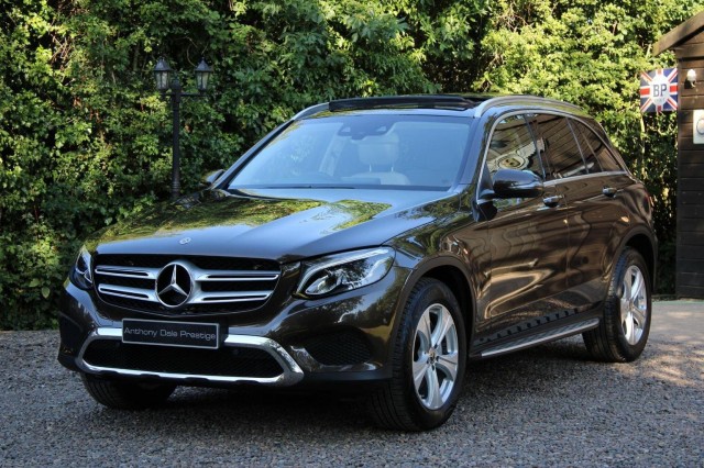 MERCEDES-BENZ GLC