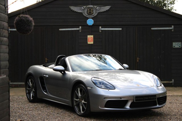 PORSCHE 718 BOXSTER