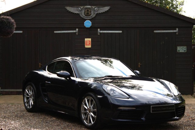 PORSCHE 718 CAYMAN