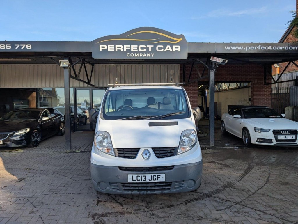 RENAULT TRAFIC 2.0 dCi SL27 Sport L1 H1 3dr