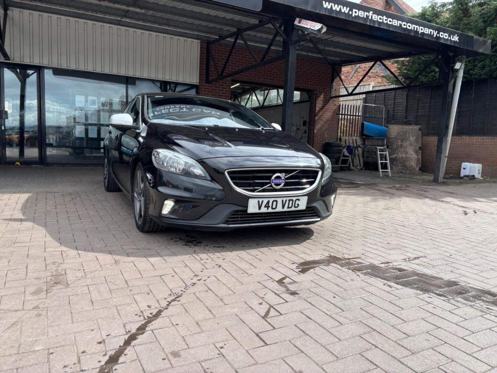 VOLVO V40 2.0 D2 R-Design Nav Euro 6 (s/s) 5dr