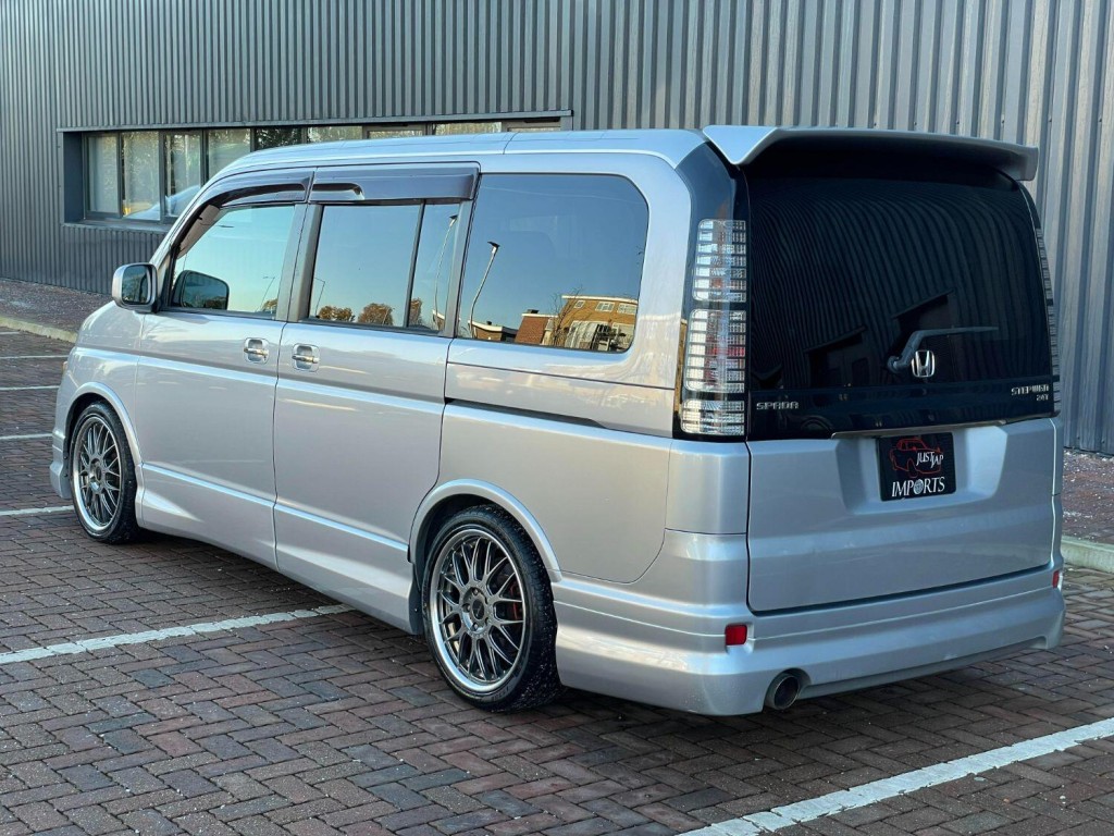 HONDA STEPWAGON