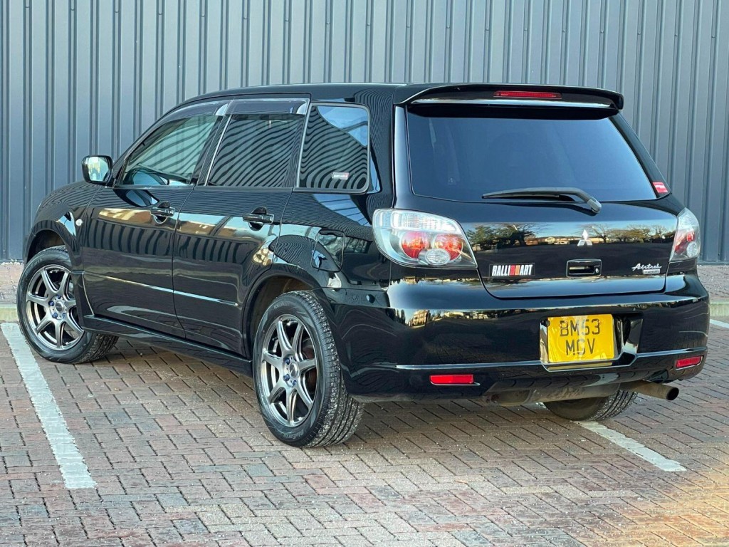 MITSUBISHI AIRTREK