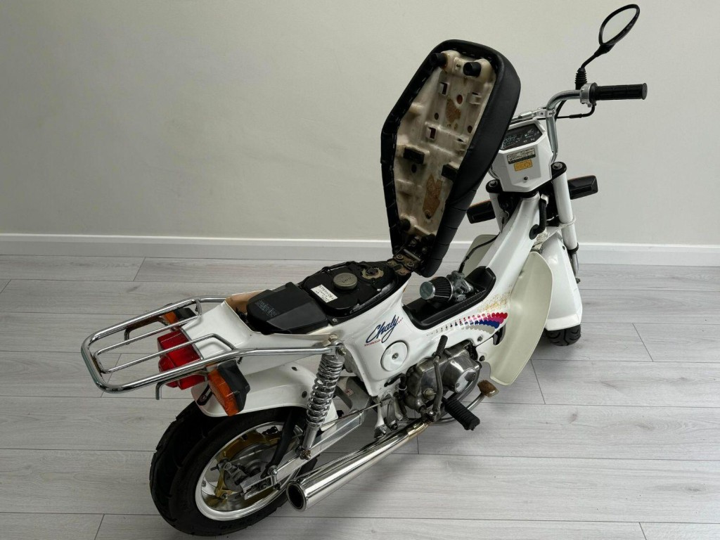 HONDA CHALY