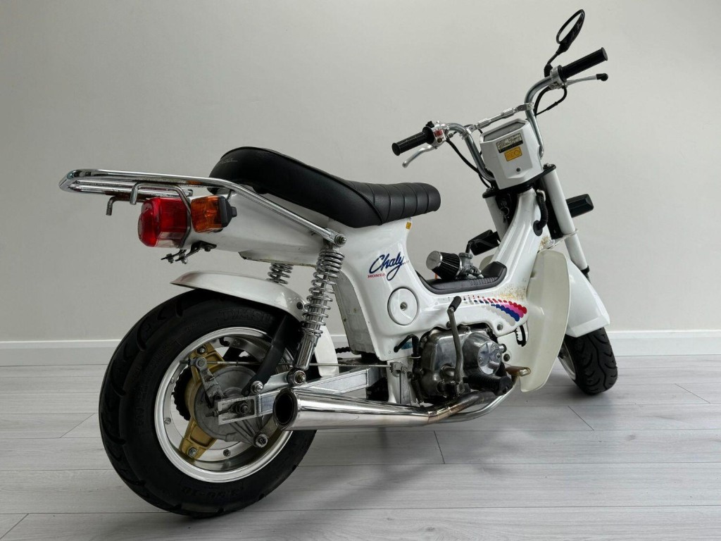HONDA CHALY