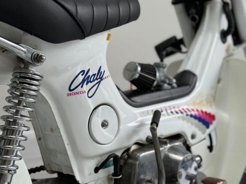 HONDA CHALY