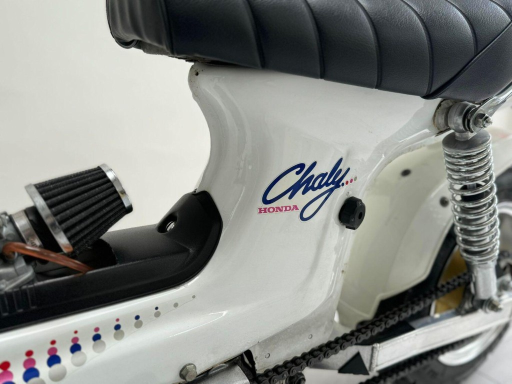 HONDA CHALY