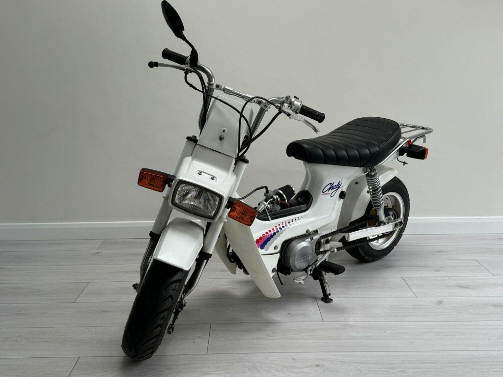 HONDA CHALY