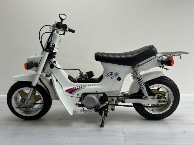 HONDA CHALY