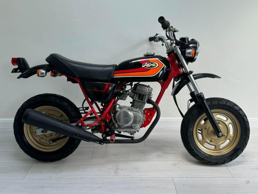 HONDA APE