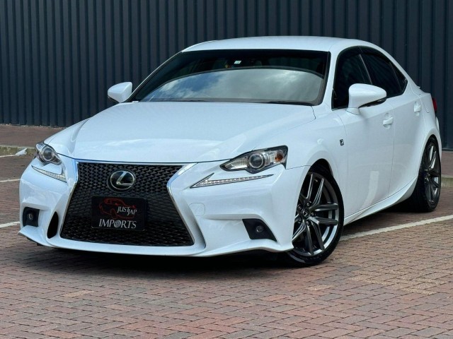 LEXUS IS