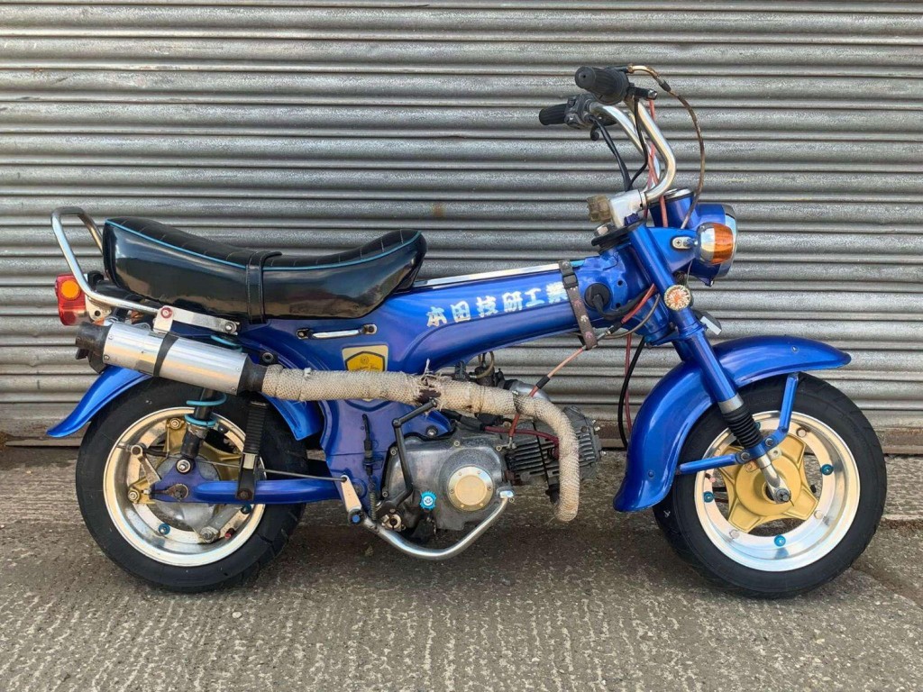 HONDA DAX