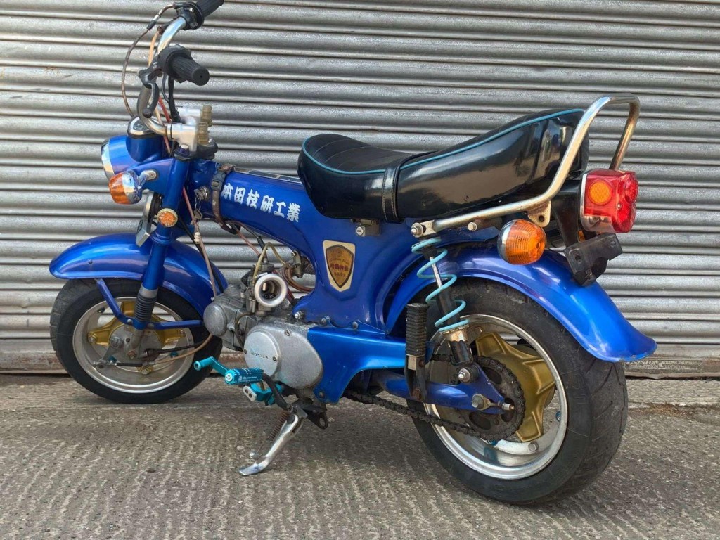HONDA DAX